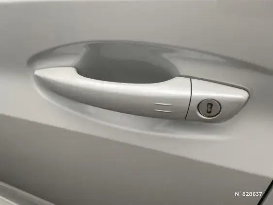 PEUGEOT 208 BUSINESS R II - voiture d'occasion - Photo 34