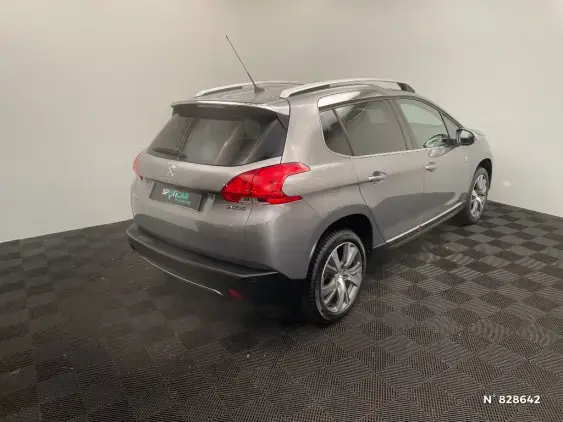 PEUGEOT 2008 - voiture d'occasion - Photo 4