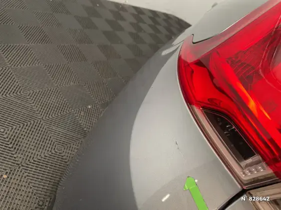 PEUGEOT 2008 - voiture d'occasion - Photo 29