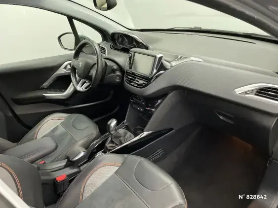 PEUGEOT 2008 - voiture d'occasion - Photo 10
