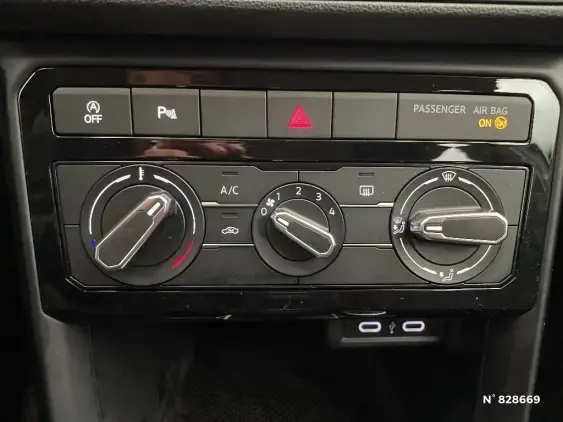 VOLKSWAGEN T-CROSS - voiture d'occasion - Photo 33