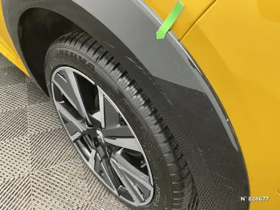 PEUGEOT 208 BUSINESS R II - voiture d'occasion - Photo 28