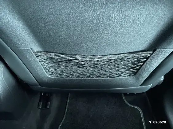 PEUGEOT 208 BUSINESS R II - voiture d'occasion - Photo 32