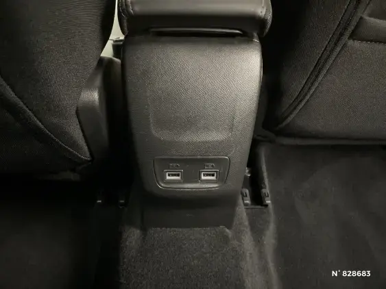 PEUGEOT 208 BUSINESS R II - voiture d'occasion - Photo 29