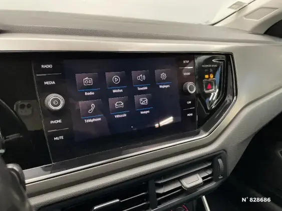 VOLKSWAGEN POLO VI - voiture d'occasion - Photo 13