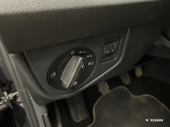 VOLKSWAGEN POLO VI - voiture d'occasion - Photo 15