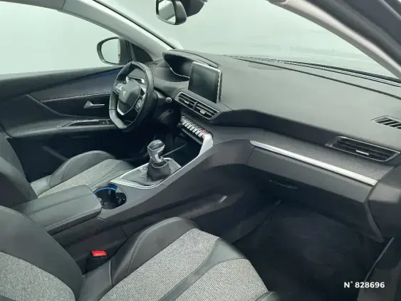 PEUGEOT 3008 II - voiture d'occasion - Photo 10