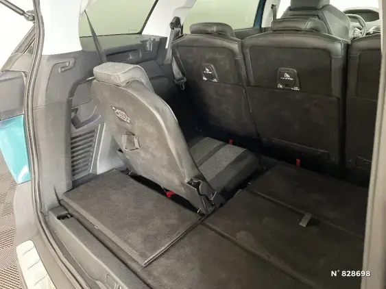 PEUGEOT 5008 II - voiture d'occasion - Photo 26