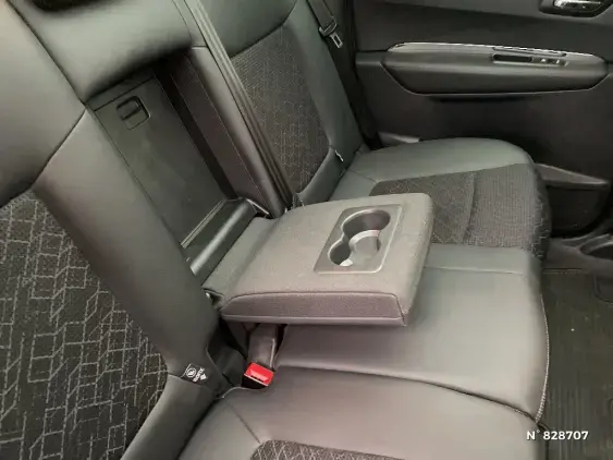 PEUGEOT 3008 - voiture d'occasion - Photo 31