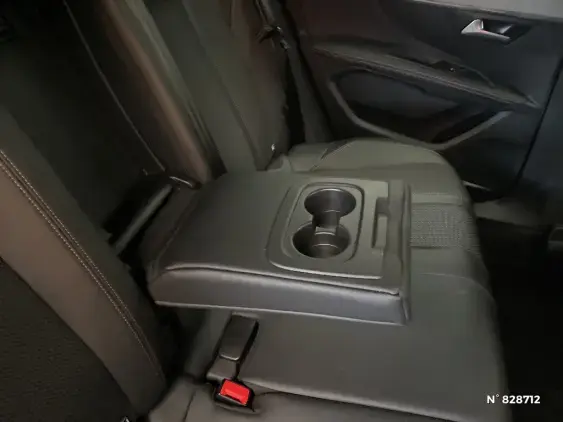 PEUGEOT 3008 II - voiture d'occasion - Photo 32