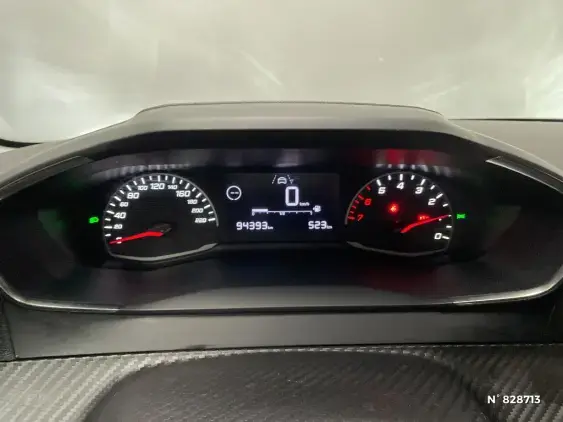 PEUGEOT 208 BUSINESS R II - voiture d'occasion - Photo 12