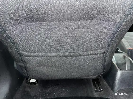 PEUGEOT 208 BUSINESS R II - voiture d'occasion - Photo 31