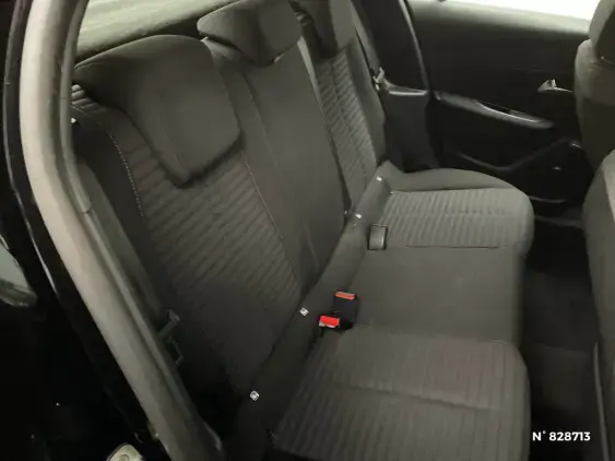 PEUGEOT 208 BUSINESS R II - voiture d'occasion - Photo 11