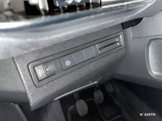 PEUGEOT 3008 II - voiture d'occasion - Photo 15