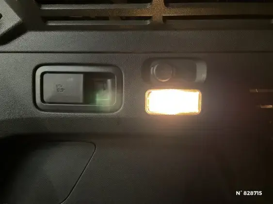 PEUGEOT 3008 II - voiture d'occasion - Photo 31