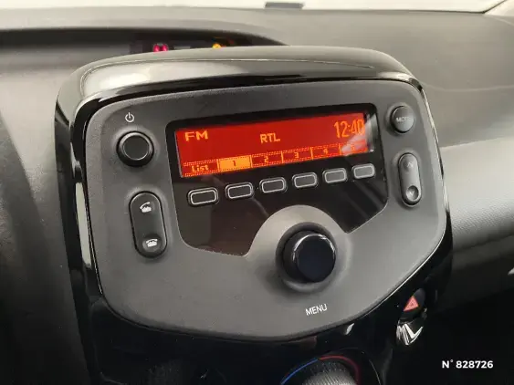 PEUGEOT 108 - voiture d'occasion - Photo 13