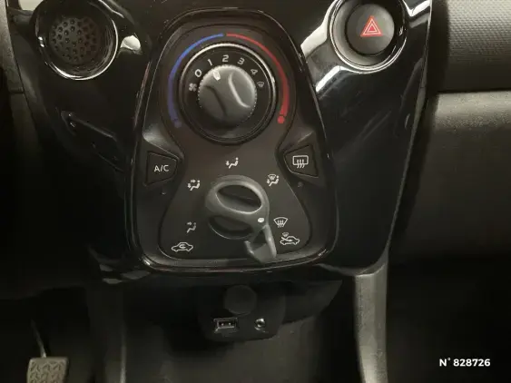 PEUGEOT 108 - voiture d'occasion - Photo 30