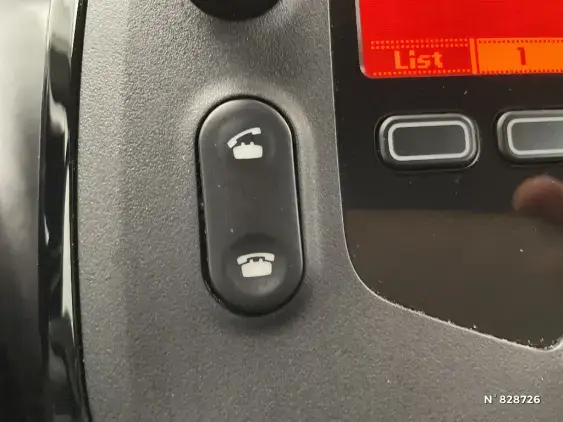 PEUGEOT 108 - voiture d'occasion - Photo 31