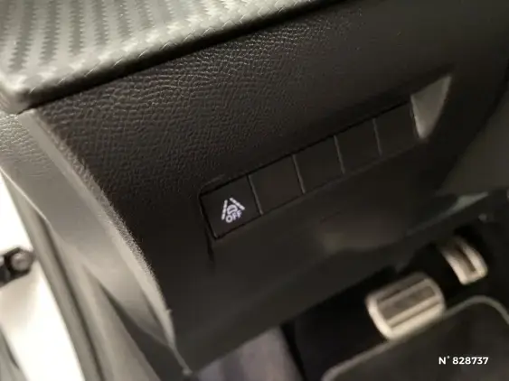 PEUGEOT 208 ELECTRIQUE II - voiture d'occasion - Photo 15