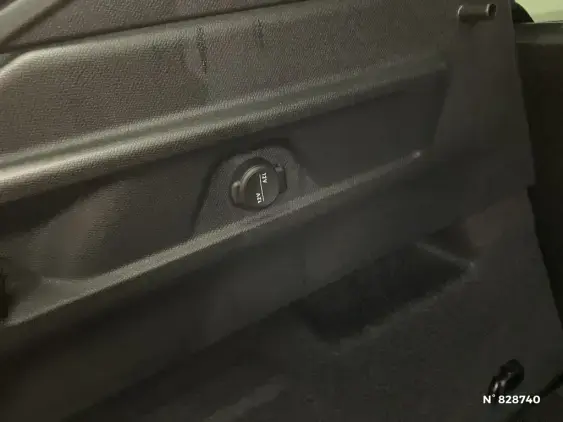 PEUGEOT 3008 III - voiture d'occasion - Photo 28