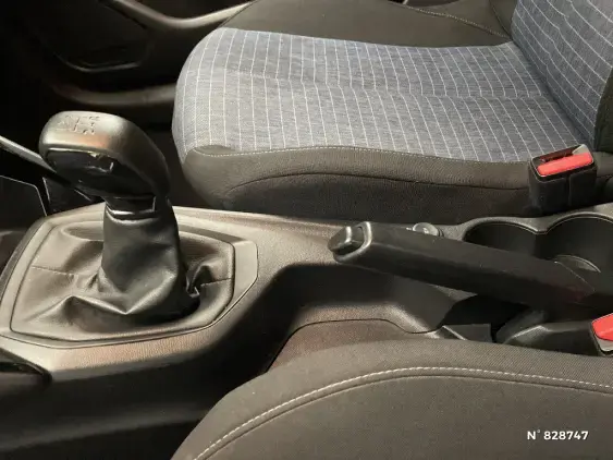 PEUGEOT 208 BUSINESS R II - voiture d'occasion - Photo 31