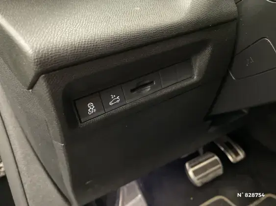 PEUGEOT 308 SW III - voiture d'occasion - Photo 15