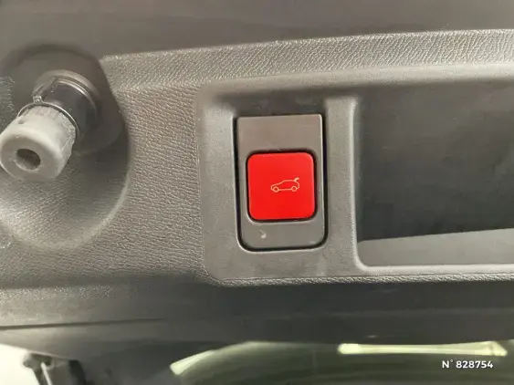 PEUGEOT 308 SW III - voiture d'occasion - Photo 30