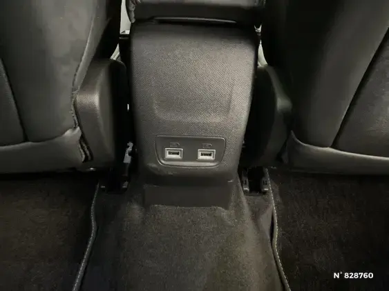 PEUGEOT 2008 II - voiture d'occasion - Photo 32