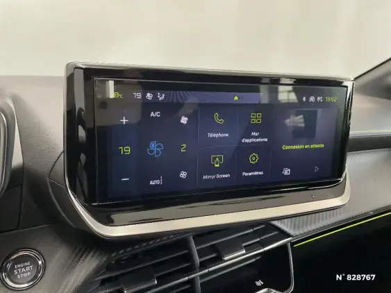 PEUGEOT 208 II - voiture d'occasion - Photo 13