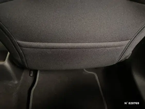 PEUGEOT 208 BUSINESS R II - voiture d'occasion - Photo 30