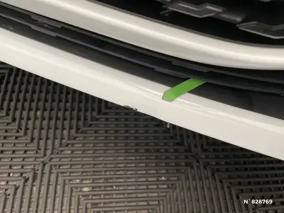 PEUGEOT 208 BUSINESS R II - voiture d'occasion - Photo 28