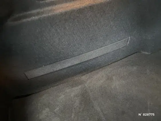 PEUGEOT 208 ELECTRIQUE II - voiture d'occasion - Photo 30