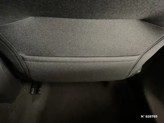 PEUGEOT 208 BUSINESS R II - voiture d'occasion - Photo 31