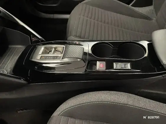 PEUGEOT 2008 ELECTRIQUE II - voiture d'occasion - Photo 35