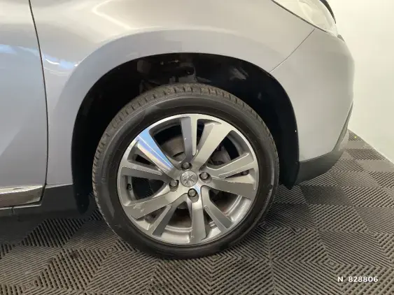 PEUGEOT 2008 - voiture d'occasion - Photo 8