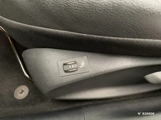 PEUGEOT 2008 - voiture d'occasion - Photo 33