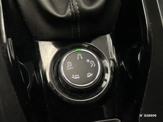 PEUGEOT 2008 - voiture d'occasion - Photo 36