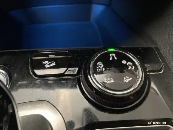 PEUGEOT 3008 II - voiture d'occasion - Photo 15