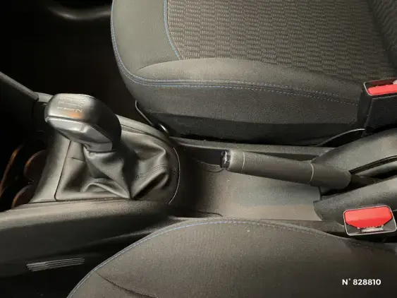 PEUGEOT 208 - voiture d'occasion - Photo 29