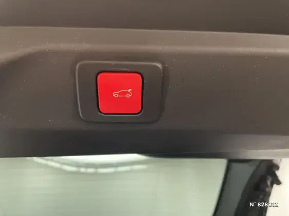 PEUGEOT 3008 III - voiture d'occasion - Photo 27