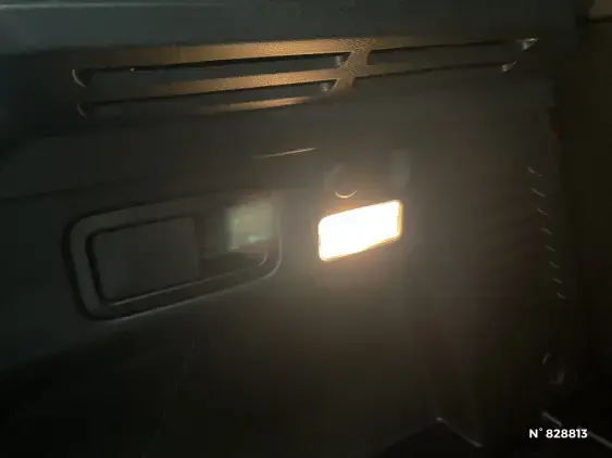 PEUGEOT 3008 II - voiture d'occasion - Photo 31