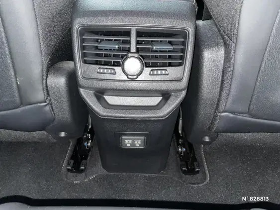 PEUGEOT 3008 II - voiture d'occasion - Photo 34