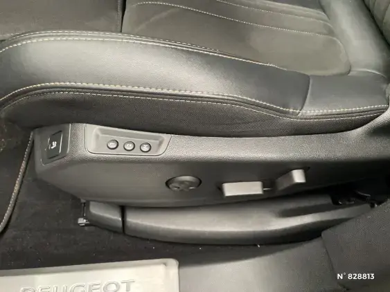 PEUGEOT 3008 II - voiture d'occasion - Photo 37