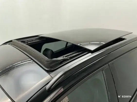 PEUGEOT 2008 II - voiture d'occasion - Photo 36