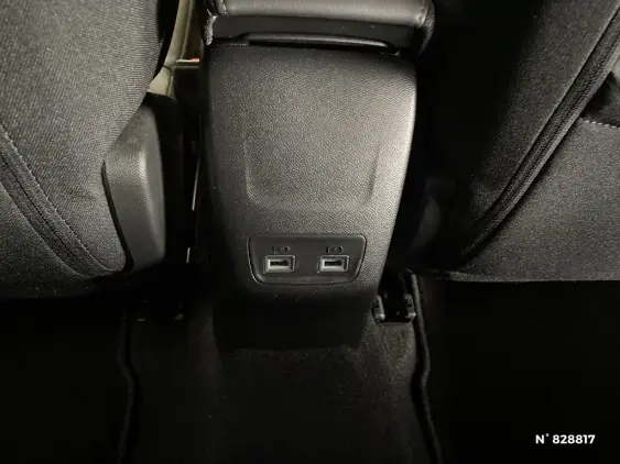 PEUGEOT 208 BUSINESS R II - voiture d'occasion - Photo 27