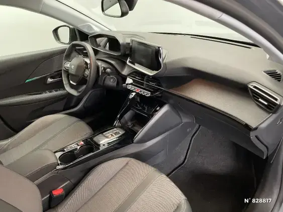 PEUGEOT 208 BUSINESS R II - voiture d'occasion - Photo 10