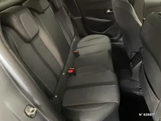 PEUGEOT 208 BUSINESS R II - voiture d'occasion - Photo 11