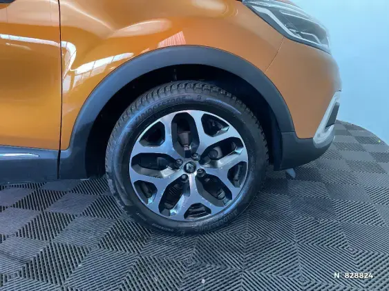 RENAULT CAPTUR - voiture d'occasion - Photo 8