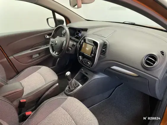 RENAULT CAPTUR - voiture d'occasion - Photo 10