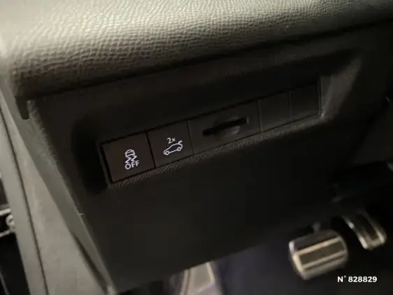 PEUGEOT 308 SW III - voiture d'occasion - Photo 15